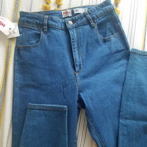 UO X Wrangler Hi-Rise Pin-Up Skinny Jeans